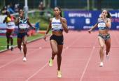 Roxana dominó su heat final de 400 metros y estableció tope personal y nacional en su estreno sobre pistas cubiertas.