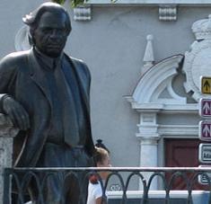 Los guardianes de La Habana, El poeta Nicolás Guillén en la Alameda de Paula