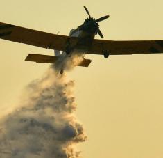 Pilotos espirituanos ayudan a sofocar incendio forestal en Holguín