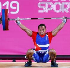 Arley Calderón lucha por inscribirse en su primera cita bajo los cinco aros. Foto: Lima 2019.