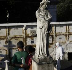 El país suramericano contabiliza 16.792 muertes y 254.220 positivos. Foto: Reuters.