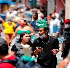 El gigante suramericano alcanzó los 11.019.334 casos confirmados y  265.411 decesos por coronavirus. Foto: EFE