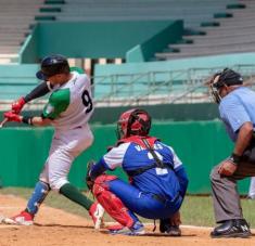 César posee una técnica de bateo y capacidad de discriminación de lanzamientos poco común en los bateadores cubanos en la actualidad, más notorio por su juventud. 