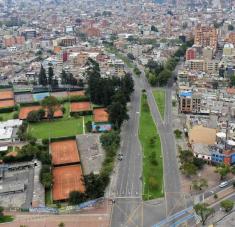 Vistas aéras de ciudades vacías ante la propagación de la pandemia del Coronavirus.