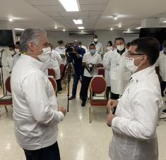 En el Centro Internacional de Salud Las Praderas, donde cumplieron un riguroso periodo de cuarentena los 52 colaboradores cubanos que enfrentaron la COVID-19 en la región de Lombardía, se produjo este sábado el esperado encuentro con el Presidente de la República y otras autoridades del país.