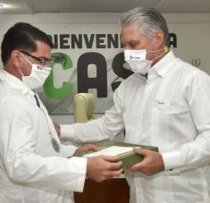 En el Centro Internacional de Salud Las Praderas, donde cumplieron un riguroso periodo de cuarentena los 52 colaboradores cubanos que enfrentaron la COVID-19 en la región de Lombardía, se produjo este sábado el esperado encuentro con el Presidente de la República y otras autoridades del país.