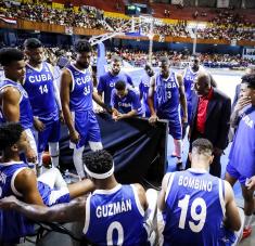 Cuba urge de ajustar las dinamicas de equipo para imponerse a Puerto Rico. Fotos: FIBA Américas.