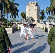 Rinde tributo guardia de honor, al Héroe Nacional José Martí Pérez, en el aniversario 168 de su natalicio, en el Mausoleo donde descansan sus restos, en el Área Patrimonial del Cementerio Santa Ifigenia de Santiago de Cuba, el 28 de enero de 2021. ACN FOTO/ Miguel RUBIERA JÚSTIZ