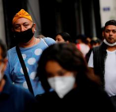 La nación latinoamericana se ubicó debajo de EE.UU. y Brasil, que registran 153.268 y 92.475 fallecimientos, respectivamente. Foto: Reuters.