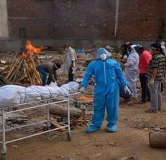 India reportó en el último día más de 3.600 muertes por coronavirus. Foto: EFE