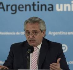 El líder argentino expresó su interés en que el Estado asuma su responsabilidad en gaantizar que todos los ciudadanos tengan acceso a los derechos básicos. Foto: EFE