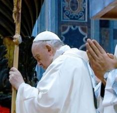 Para este 2022 el Papa Francisco propuso como tema el “Diálogo entre generaciones, educación y trabajo: instrumentos para construir una paz duradera”. Foto: Twitter @EmbaVESantaSede