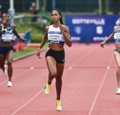 Roxana continúa dando muestras de calidad, llevando su récord nacional techado en Dortmund hasta los 52.60 segundos.