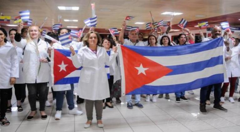 Otros propagarán vicios, o los disimularán: a nosotros nos gusta propagar las virtudes», El alma cubana.Foto:Endrys Correa Vaillant