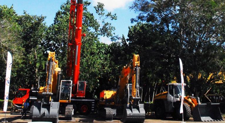 Womy Equipment Rental, tiene la grúa más potente que existe en Cuba Womy en Cuba
