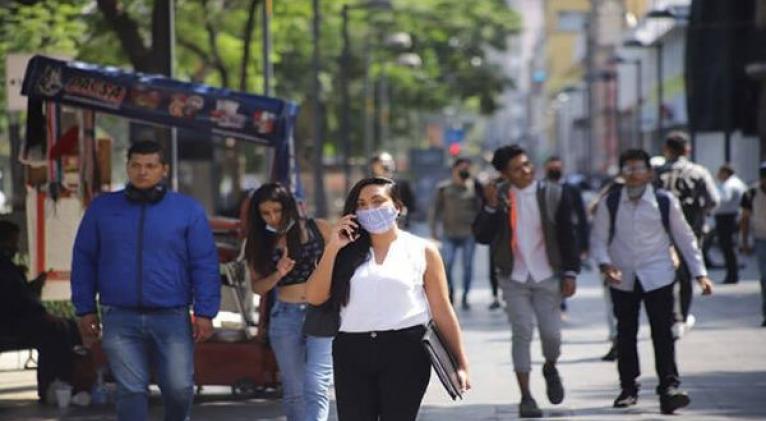 México es el décimo país con más contagios y el cuarto con más fallecidos en el mundo. Foto: Xinhua