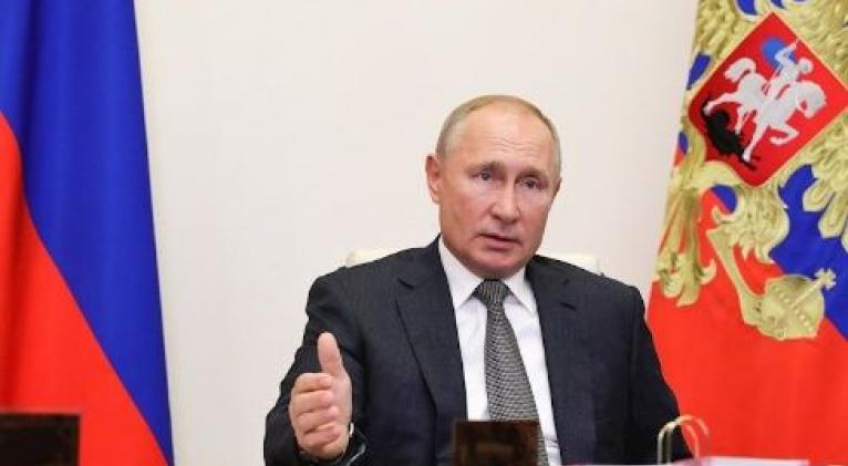 Putin propone una versión informática de los pactos de seguridad entre Estados Unidos y Rusia. Foto: EFE