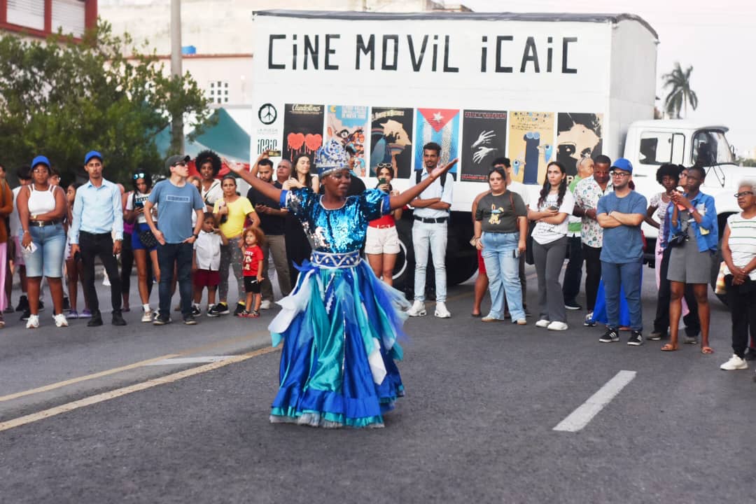 El Cine Móvil llegó para quedarse