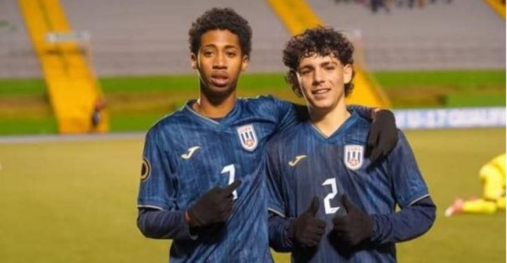 La selección cubana Sub-17 celebra su clasificación a la Copa Mundial de la FIFA Catar 2026 tras el empate frente a Belice en Ciudad de Guatemala. Foto: FIFA