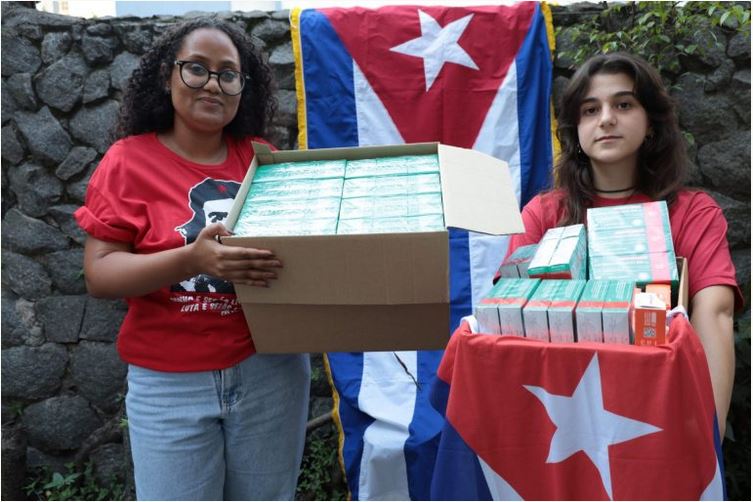 MST de Brasil dona medicinas a Cuba.
