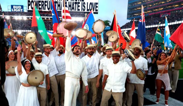 Bad Bunny en el Super Bowl