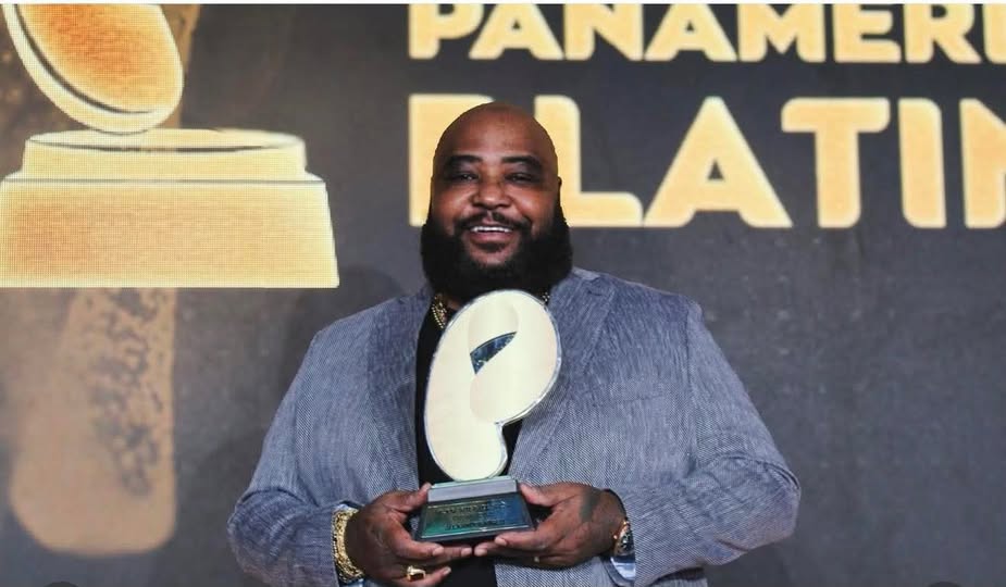 Alexander-Abreu-Premio-Peru