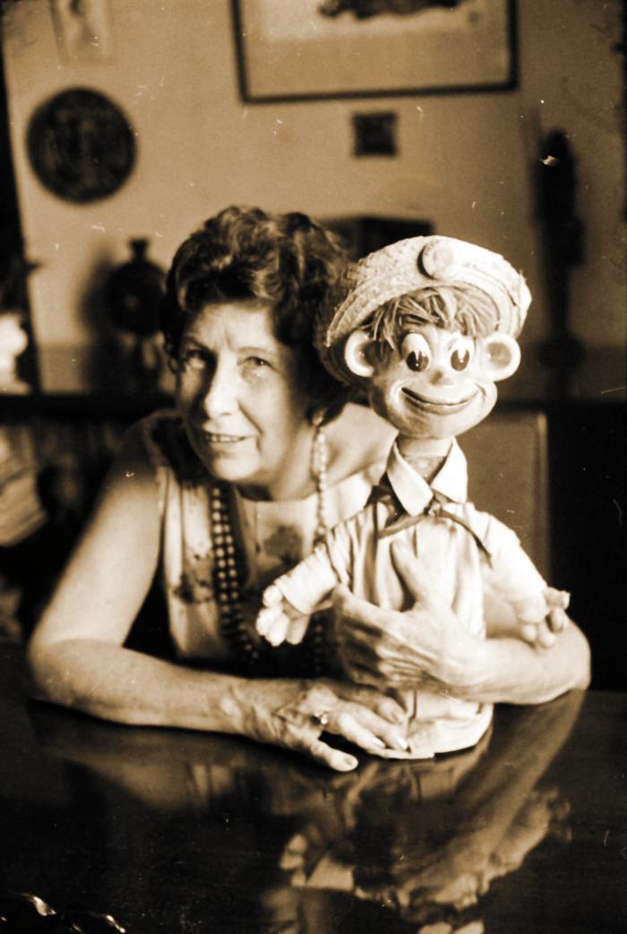 Dora Alonso y Pelusín 