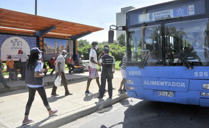 El transporte afectado por el bloqueo de EE.UU. El transporte afectado por el bloqueo de EE.UU.