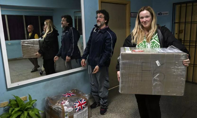 Miembros del convoy internacional «Nuestra América» llegan a La Habana con ayuda humanitaria, el 18 de marzo de 2026 © YAMIL LAGE / AFP