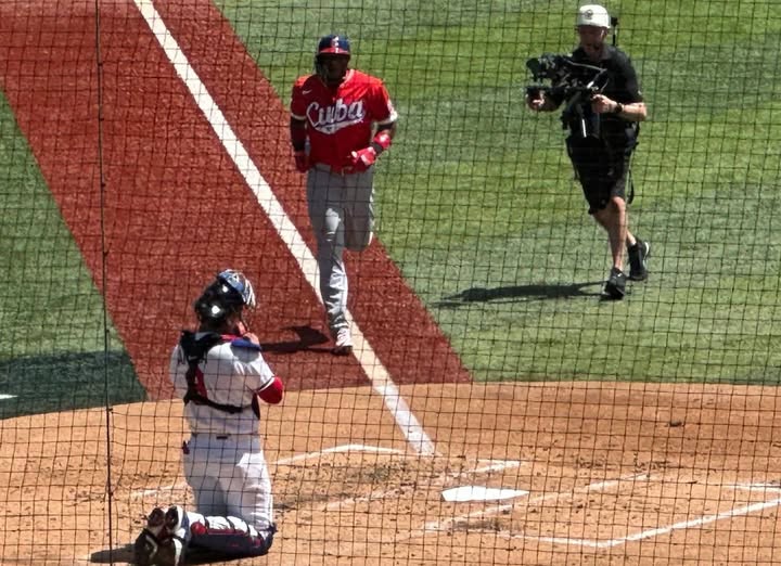 Cuba vs. Panamá, en inicio del VI Clásico Mundial de Béisbol.