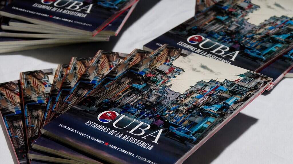 Portada del libro Cuba, estampas de la resistencia