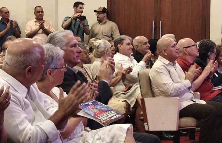 Asiste Díaz-Canel a acto por aniversario de Palabras a los intelectuales Asiste Díaz-Canel a acto por aniversario de Palabras a los intelectuales