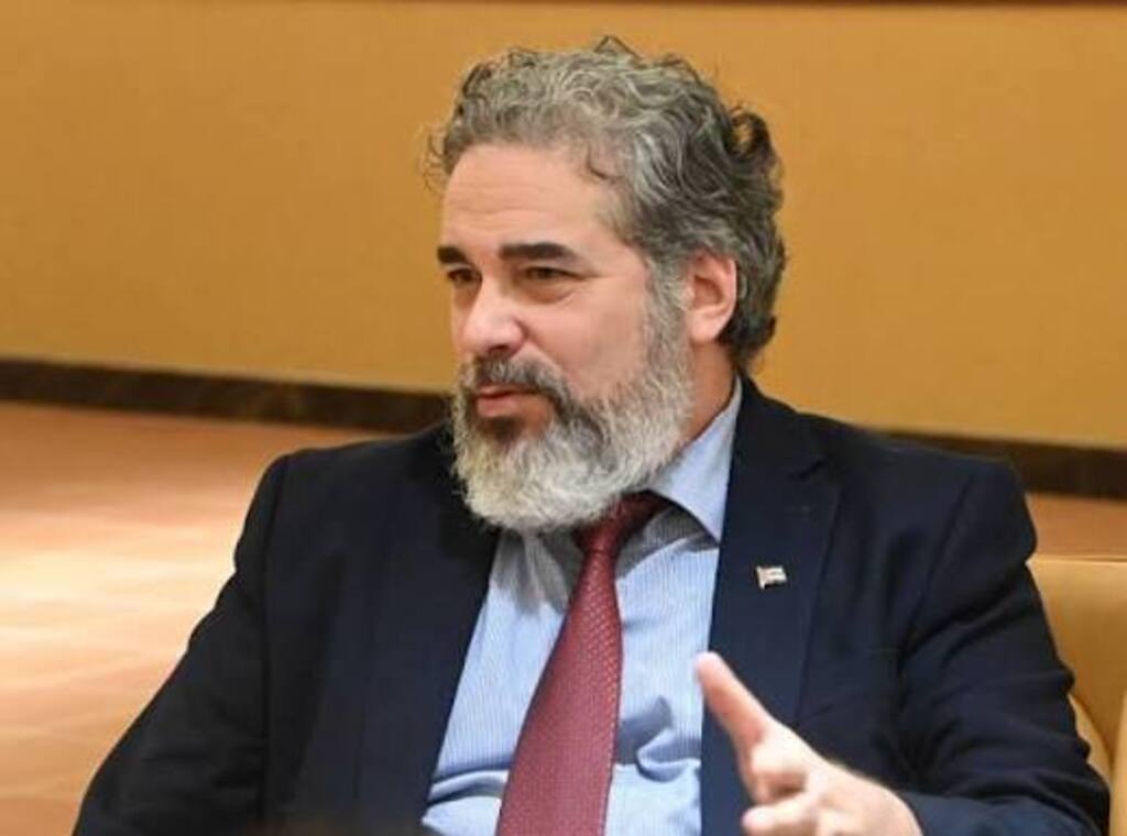 embajador cubano Rodolfo Benítez Verson,