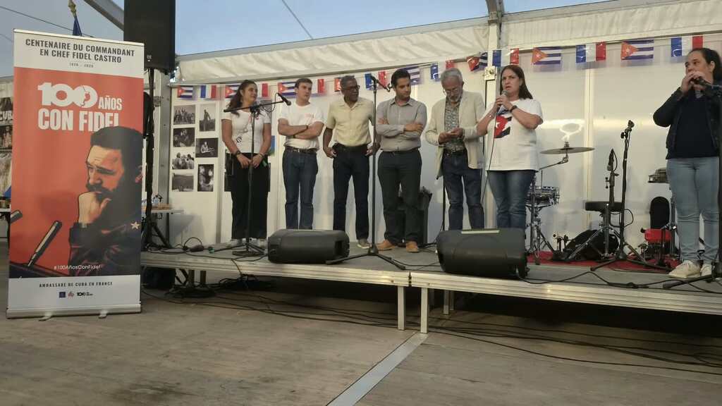 Rechazan bloqueo de EEUU a Cuba en feria de L´Humanité