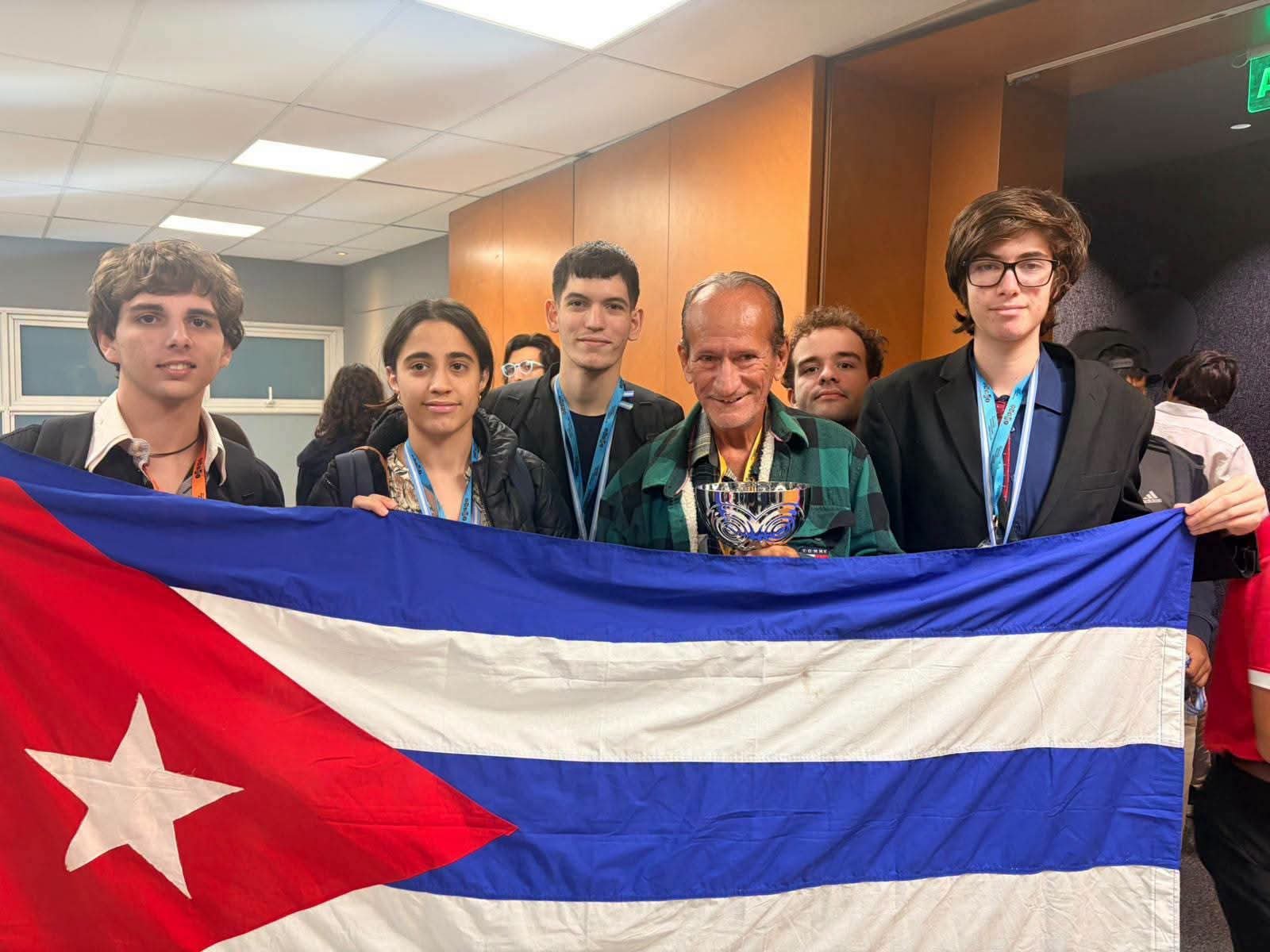 Cuba felicita a campeones en Olimpiada Iberoamericana de Matemática