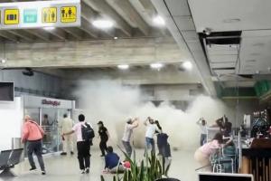 El momento de los terremotos en el aeropuerto de Maiquetía. [Reuters]