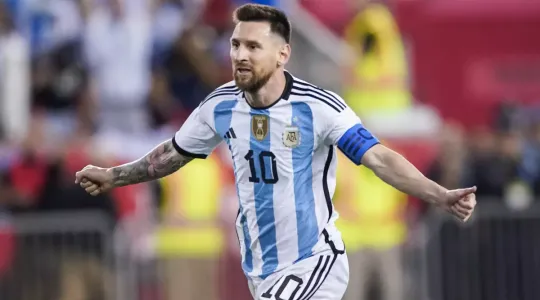 Messi es convocado oficialmente para su sexto Mundial con Argentina