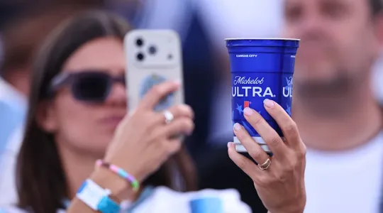 Lo que cuesta comer y beber en el Mundial