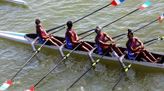 bote de cuatro par de remos cortos femenino