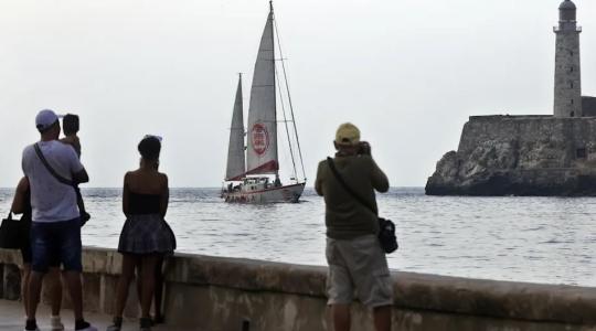 Velero de la ONG Open Arms hace entrada en la Bahía de La Habana