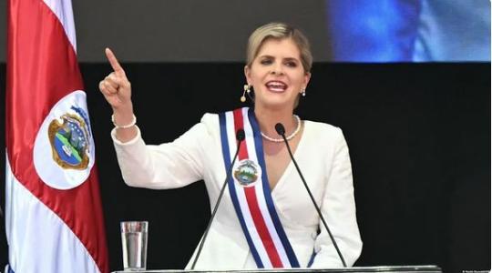 La presidenta de Costa Rica Laura Fernández