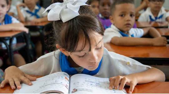 Cuba alista inicio del curso escolar en difíciles condiciones