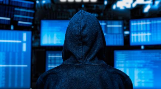 Trump da luz verde a ciberofensivas contra redes de 'hackers' extranjeras
