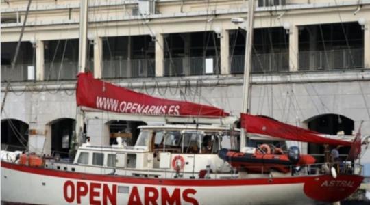 Velero Astral, de Open Arms, en la Terminal de Cruceros de La Habana