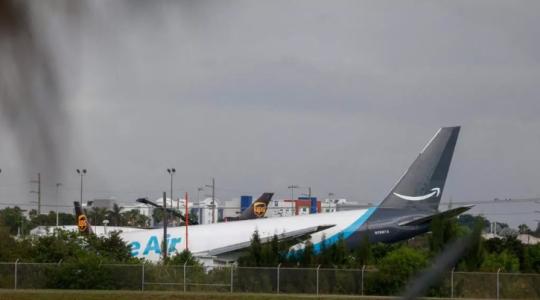 Avión de carga de Amazon accidentado en el Aeropuerto Internacional de Miami