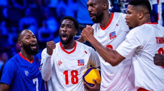 Integrantes del equipo cubano para preolímpico de voleibol (m) en Canadá 