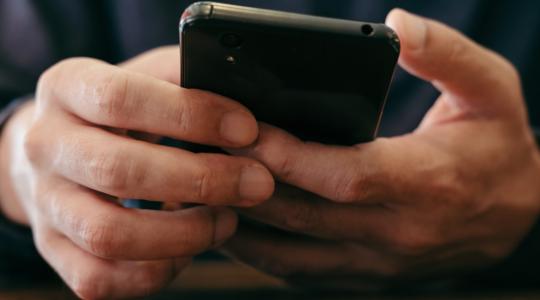 Revelan las enfermedades transmitidas a través de los móviles