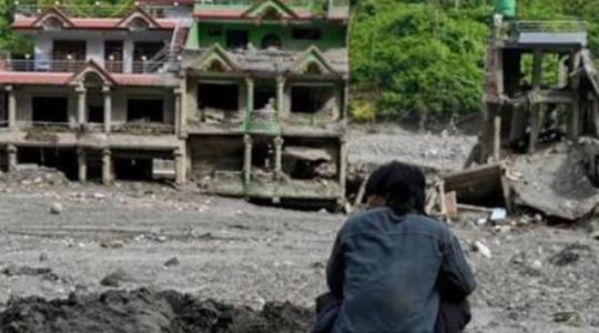 Nepal a casi dos semanas desde la mortal riada que arrasó asentamientos enteros cerca de la frontera con el Tíbet