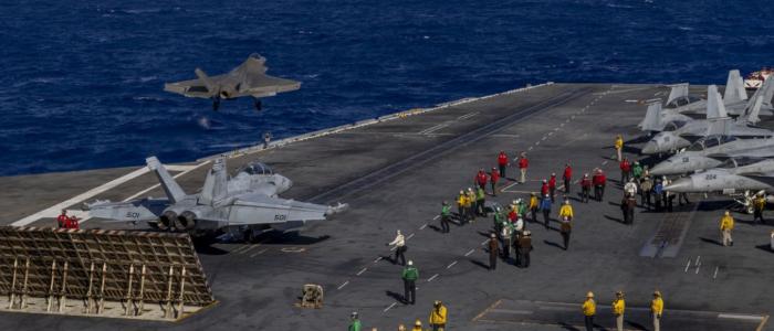 El portaviones estadounidense USS Abraham Lincoln